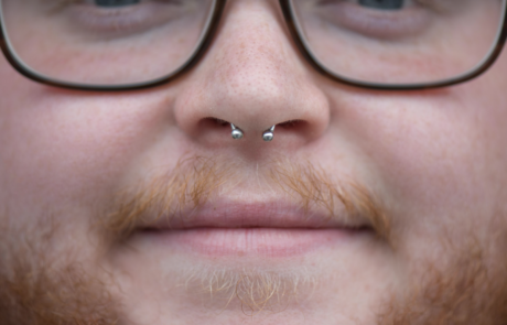 Screen-Shot-2016-12-02-at-03.34.44-2 nose piercing