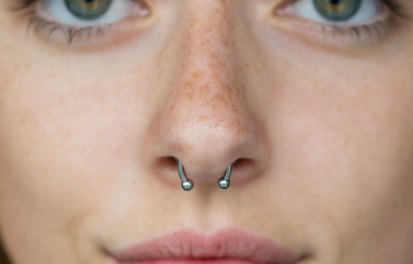 Screen-Shot-2016-12-02-at-03.35.32-2 nose piercing