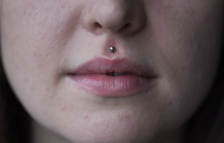 Screen-Shot-2017-01-28-at-19.37.40-1 dermal piercings