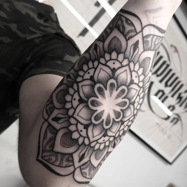Geometric Tattoos Styles (5) | The Ink Factory